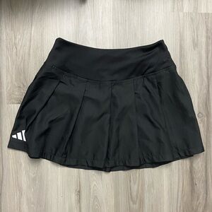 Adidas black pleated mini skirt